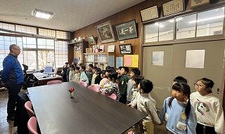 260408 1年生教室訪問(校長室).jpg