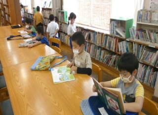 20200730tosyokan001.jpg