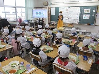 260409.2.kyuusyoku.jpg