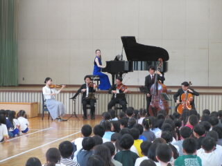 鑑賞音楽会 (1).JPG