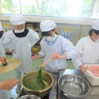 ゆでる調理 (2).JPG