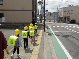 1年下校指導 (2).jpg