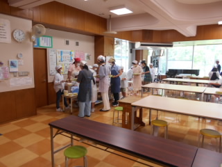 給食試食会 (2).JPG
