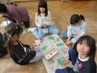202512eigo01.jpg