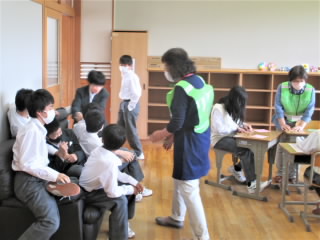 r5060505.jpg