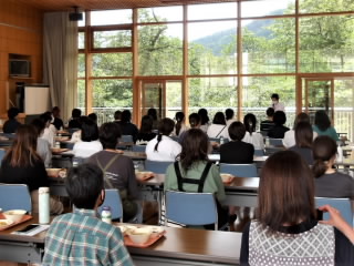 r6061308.jpg