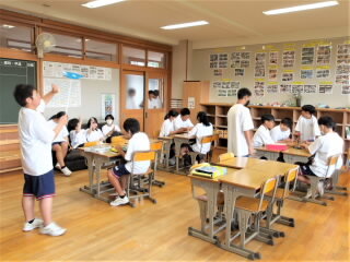 r7090301.jpg