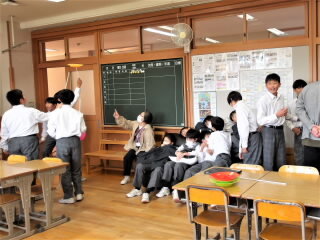 r7102906.jpg