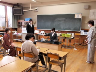 r7112632.jpg