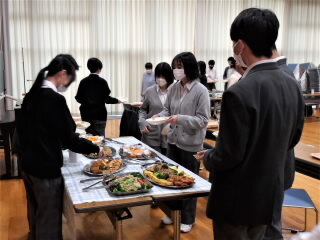 r7112706.jpg
