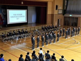 r7121803.jpg