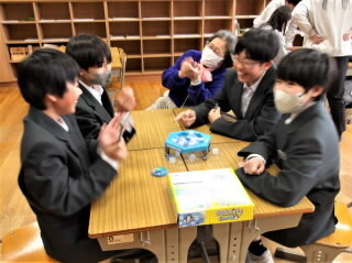 r7122404.jpg