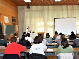 r8012709.jpg