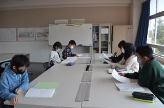 1児童会引き継ぎ.jpg