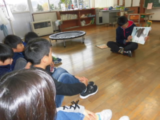 20191029yomikikase003.JPG