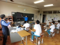 20200901kenkyuujugyou002.JPG