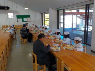 DSCN9898.JPG