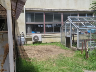 R040731timecapsel09.JPG