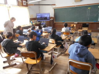 kokugoissyo332.jpg