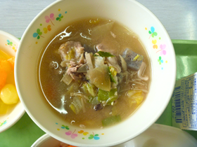 給食③HP用.png