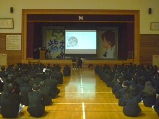 生徒集会②ー１HP用.jpg